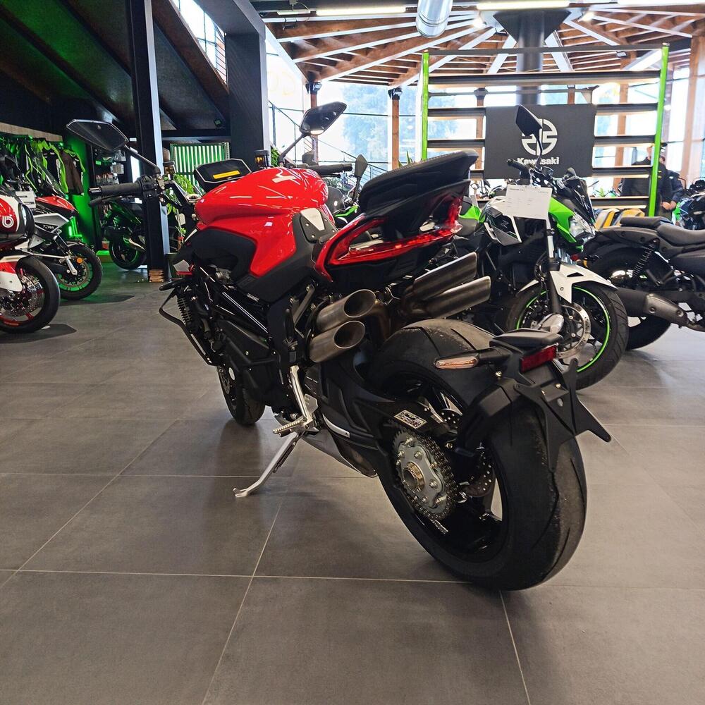 MV Agusta Brutale 1000 RS (2022 - 26) (4)