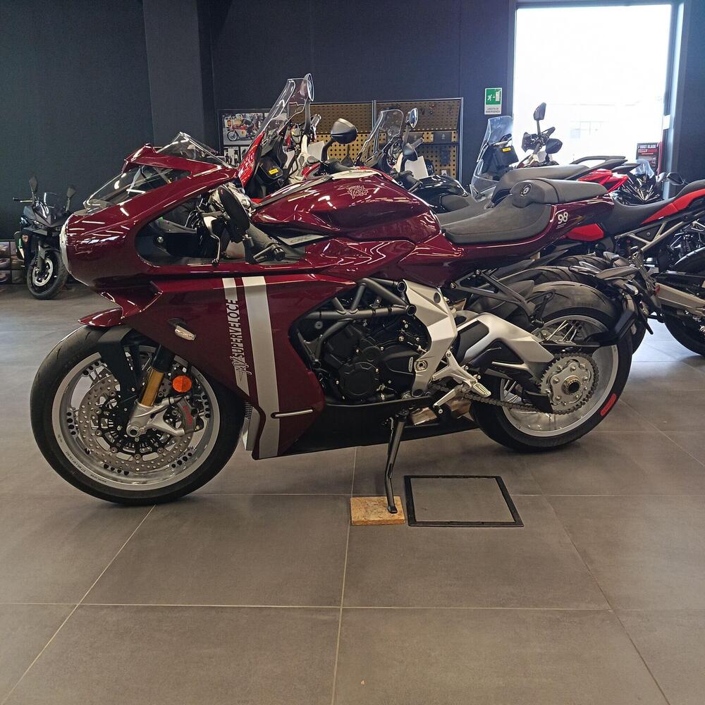 MV Agusta Superveloce 800 98 (2023 - 26) (2)