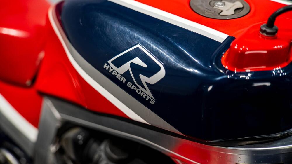 Suzuki GSX-R 1100  (11)