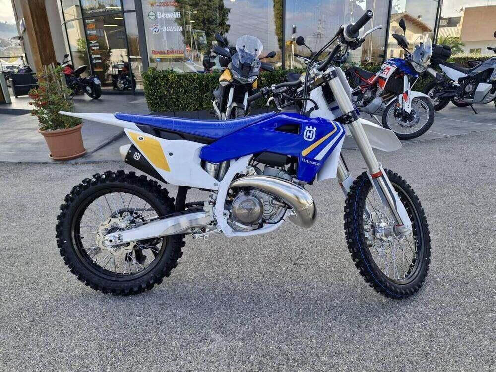Husqvarna TC 300 (2025) (4)