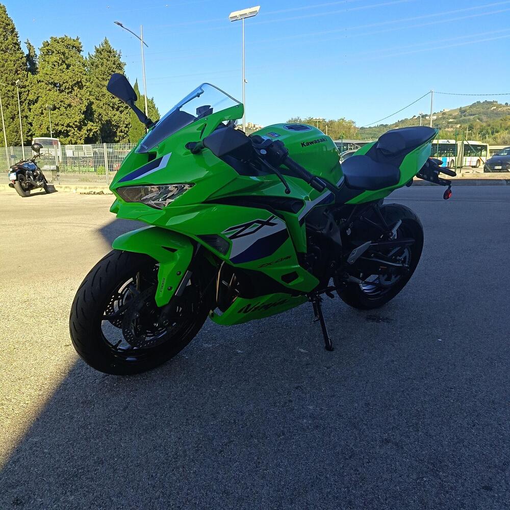 Kawasaki Ninja ZX-4RR (2024 - 26) (6)