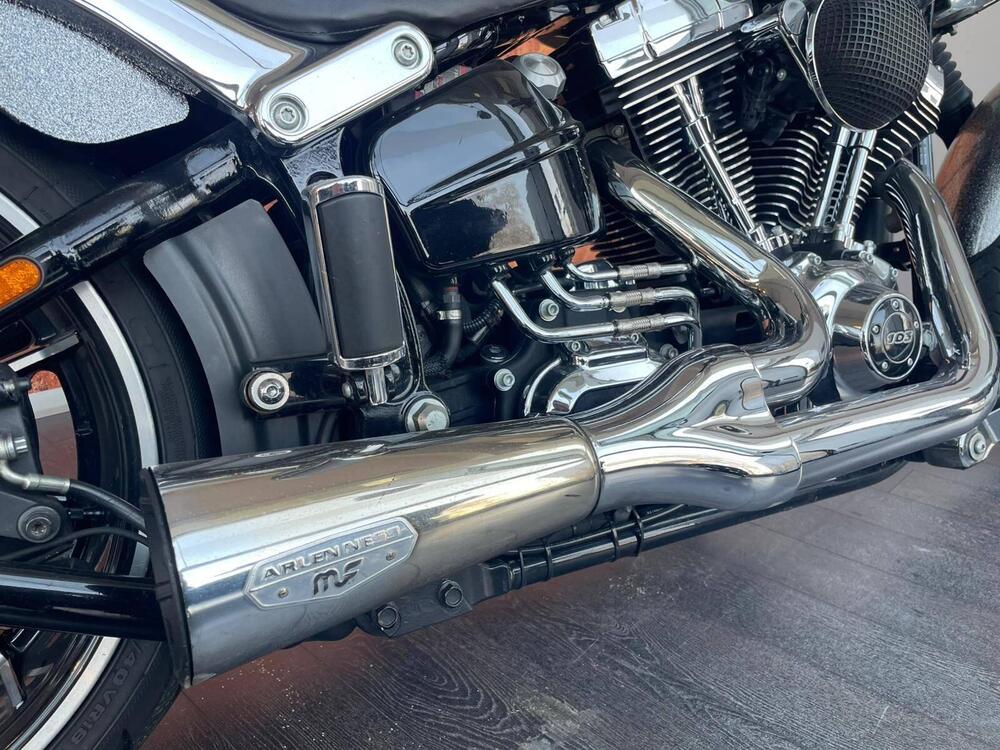 Harley-Davidson 1690 Breakout (2013 - 17) - FXSB (7)