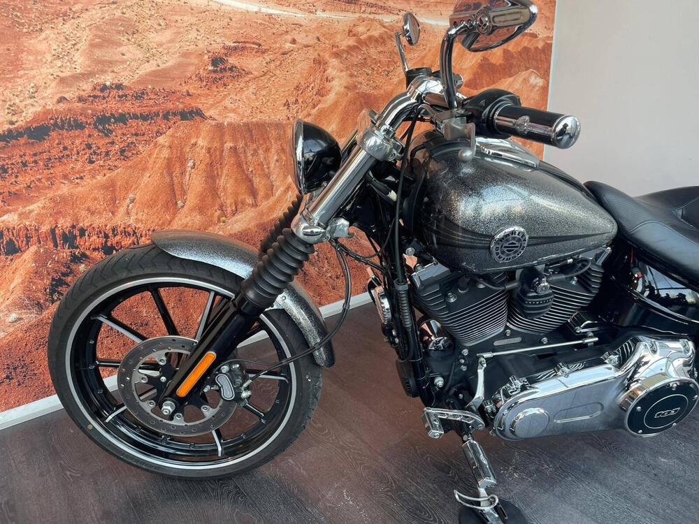Harley-Davidson 1690 Breakout (2013 - 17) - FXSB (6)