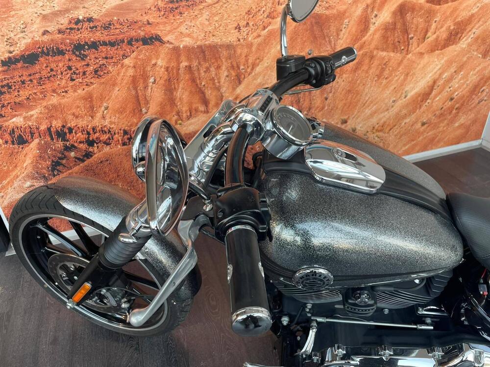 Harley-Davidson 1690 Breakout (2013 - 17) - FXSB (8)