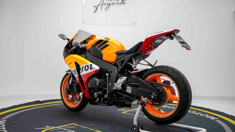 Honda CBR 1000 RR Fireblade (2008 - 11) (5)