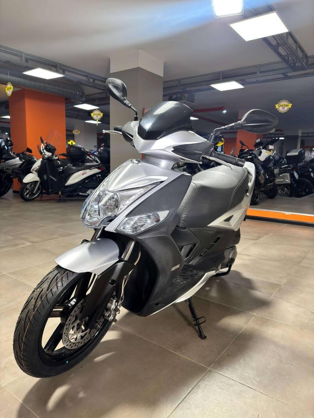 Kymco Agility 125 R16 + (2015 - 17) (3)