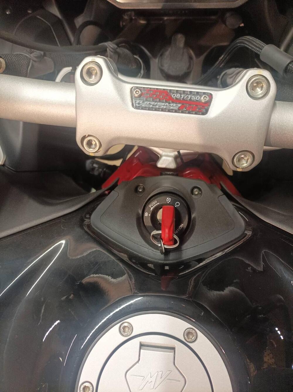 MV Agusta Turismo Veloce 800 RC SCS (2021 - 22) (3)