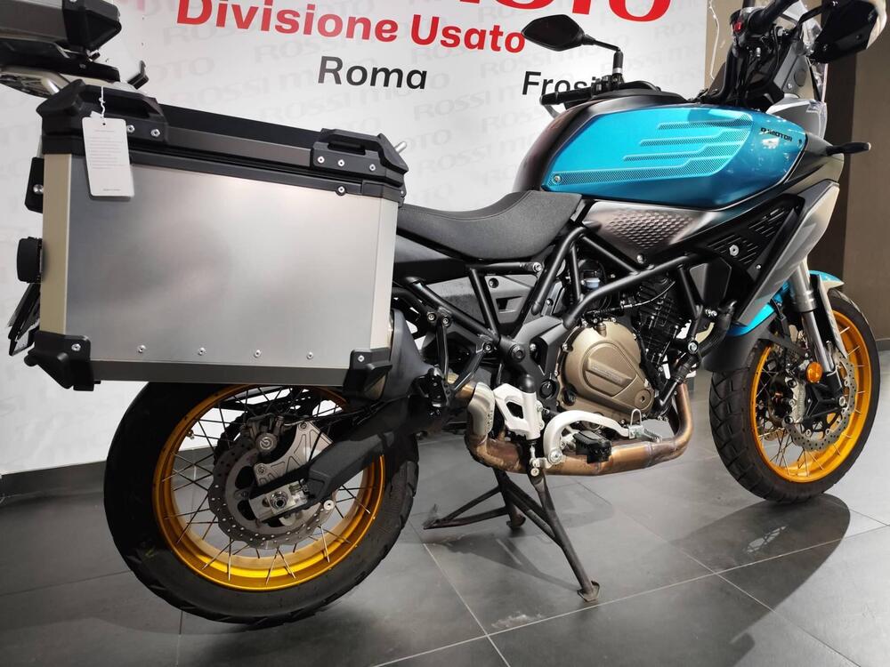 QJ Motor SRT 700 X (2024 - 25) (2)