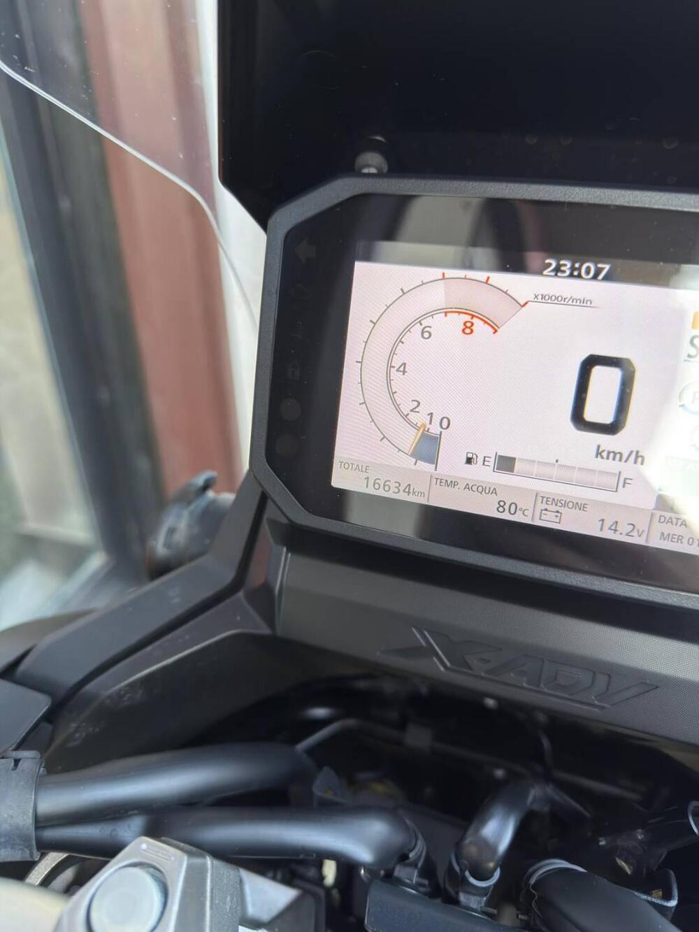 Honda X-ADV 750 (2025 - 26) (5)