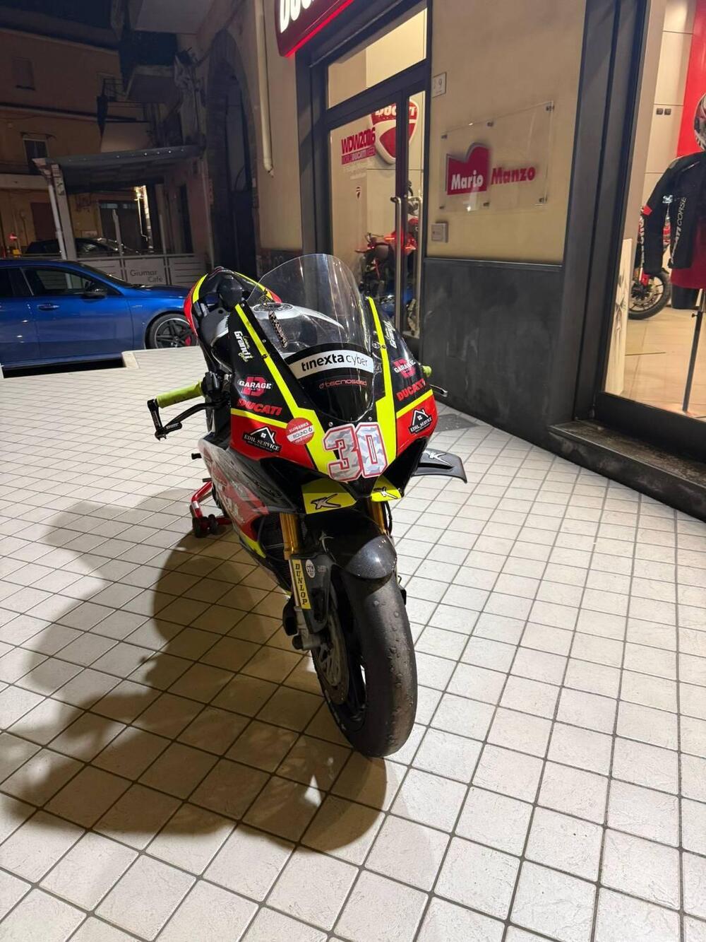 Ducati Panigale V4 R (2023 - 24) (2)