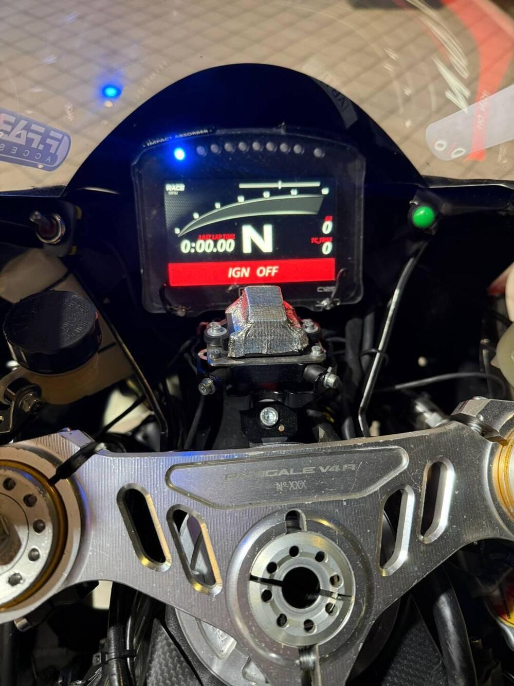 Ducati Panigale V4 R (2023 - 24) (4)