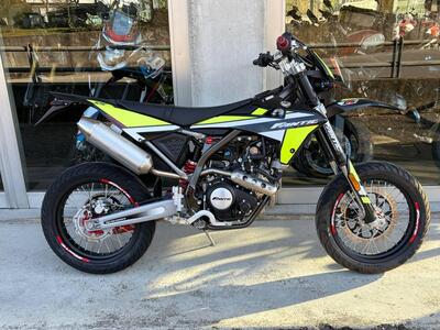 Fantic Motor XMF 125 Motard Performance 4T (2023 - 24) nuova