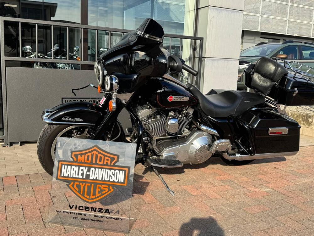 Harley-Davidson 1450 Electra Glide Standard (1999 - 00) - FLHT (2)