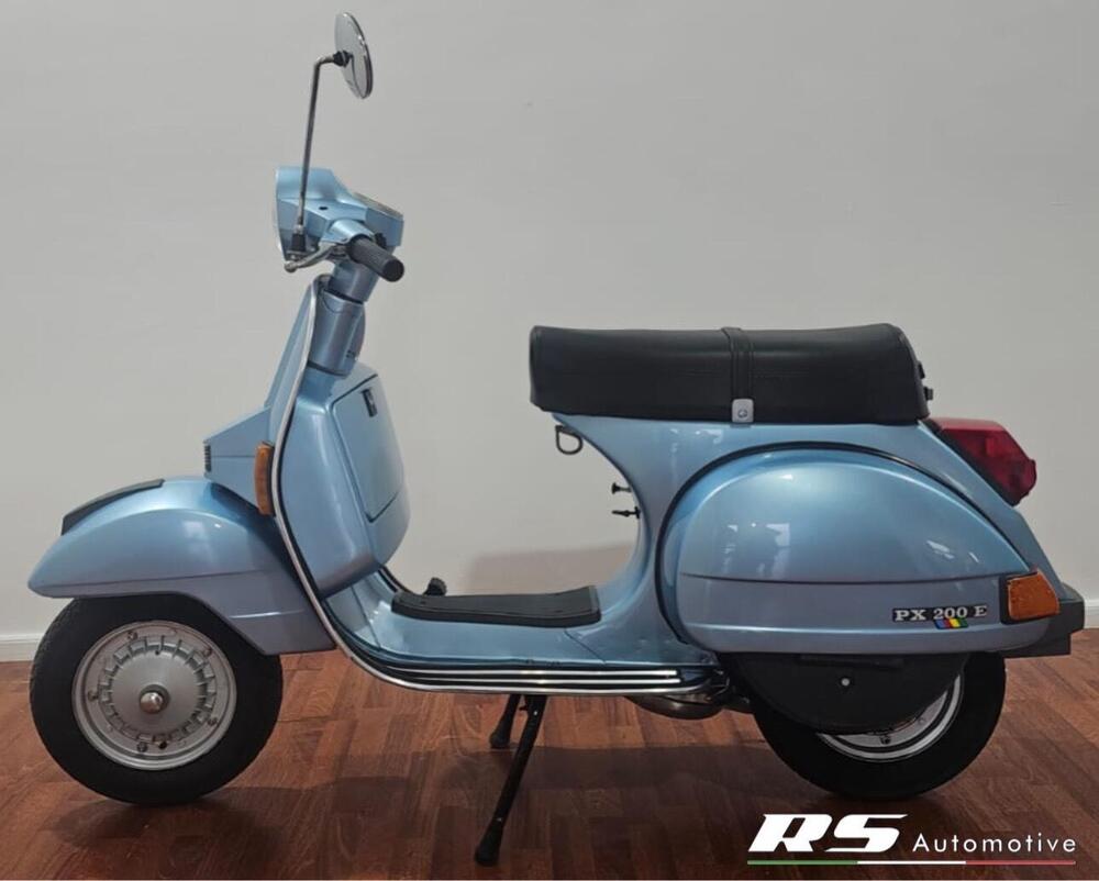 Vespa Px200E (2)