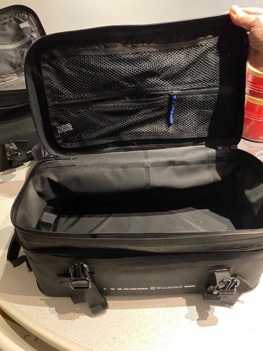 Vendo: nuove 2 borse aggiuntive laterali Wunderl Wunderlich GmbH (4)