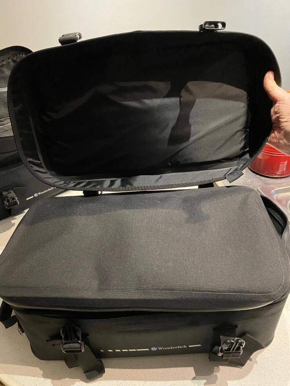 Vendo: nuove 2 borse aggiuntive laterali Wunderl Wunderlich GmbH (5)