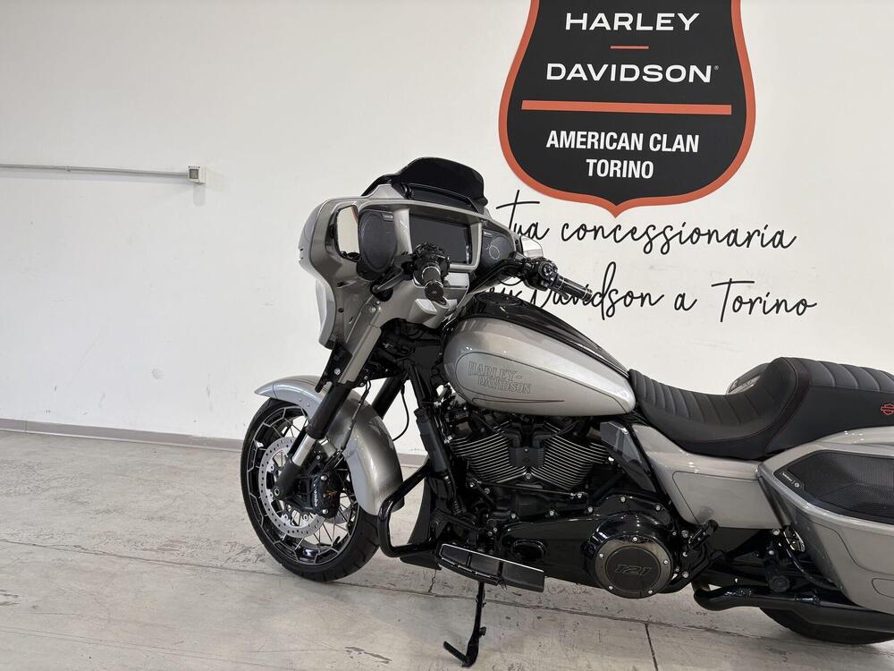 Harley-Davidson CVO Street Glide (2023) (2)