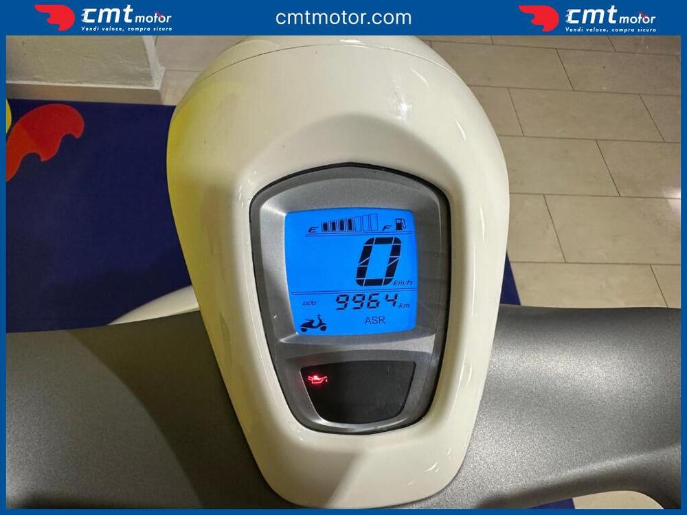 Vespa Vespa 946 ABS (2013 - 15) (5)