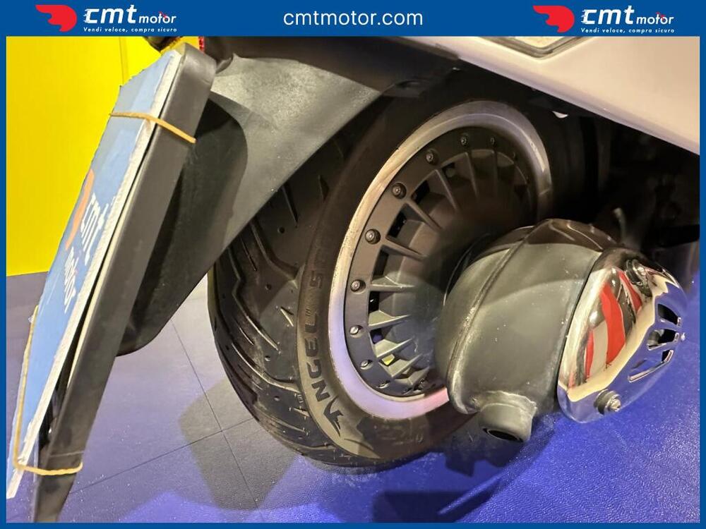 Vespa Vespa 946 ABS (2013 - 15) (10)