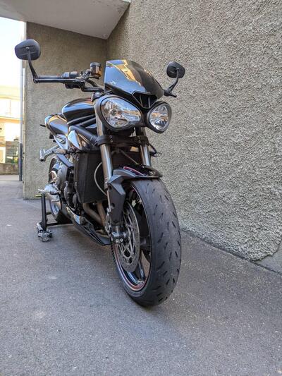 Triumph Street Triple RS (2017 - 19) usata