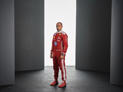 F1. Hamilton e il Mondiale con la nuova Ferrari SF-26: "Il cambiamento regolamentare pi&ugrave; grande nella mia carriera"