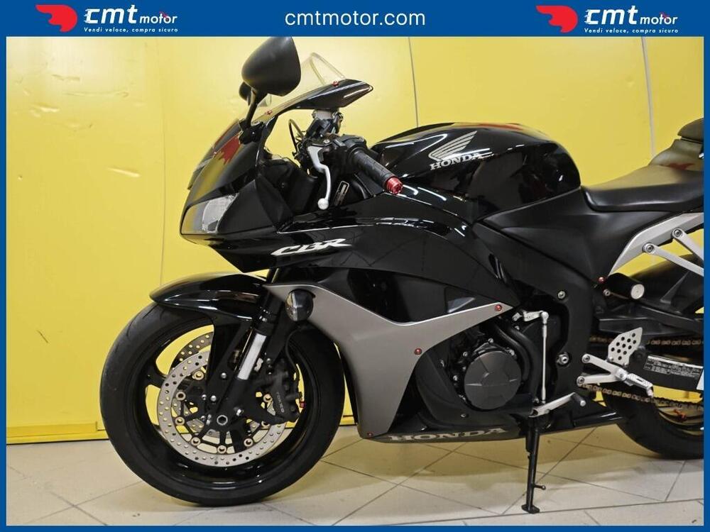 Honda CBR 600 RR (2007 - 08) (6)