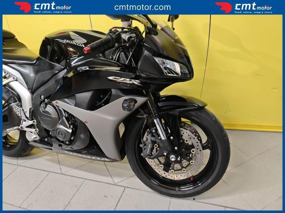 Honda CBR 600 RR (2007 - 08) (8)