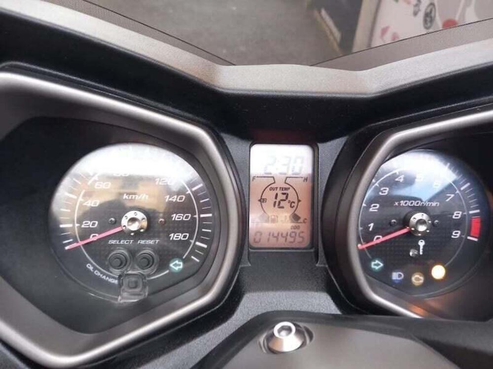 Yamaha X-Max 400 ABS (2017 - 20) (12)