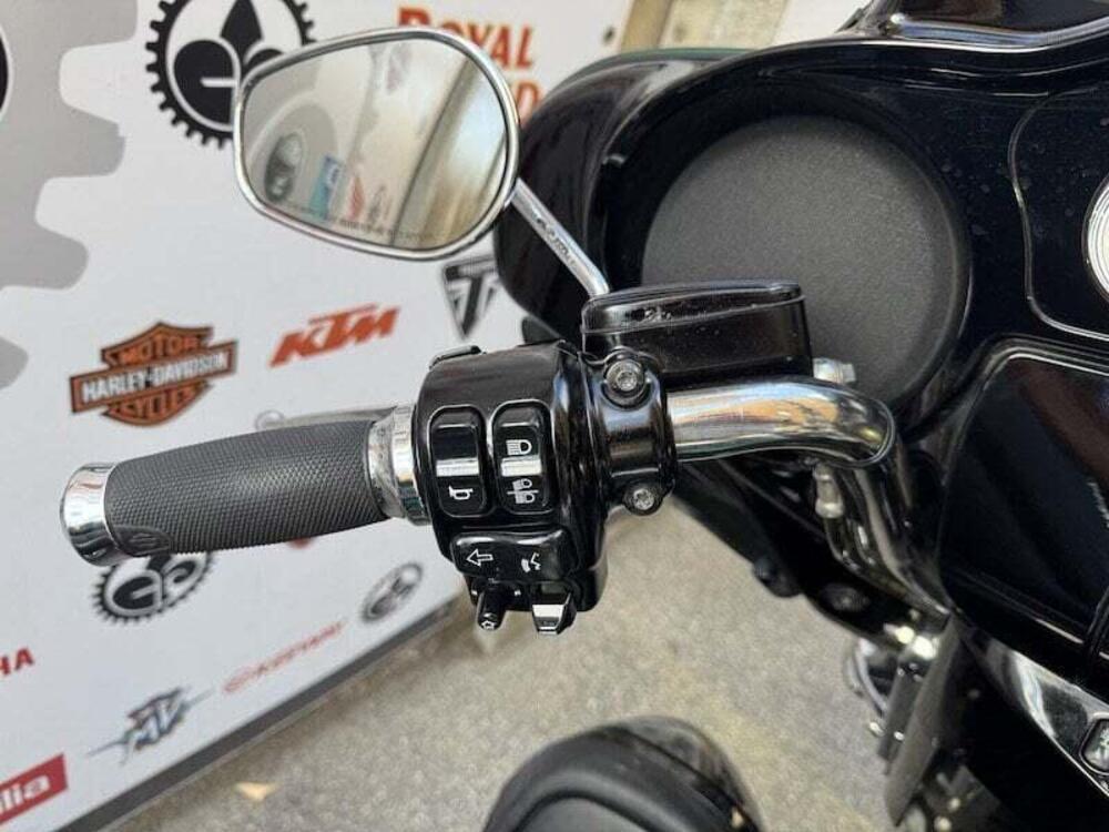 Harley-Davidson 1690 Electra Glide Ultra Limited Low (2014 - 16) - FLHTKL (17)