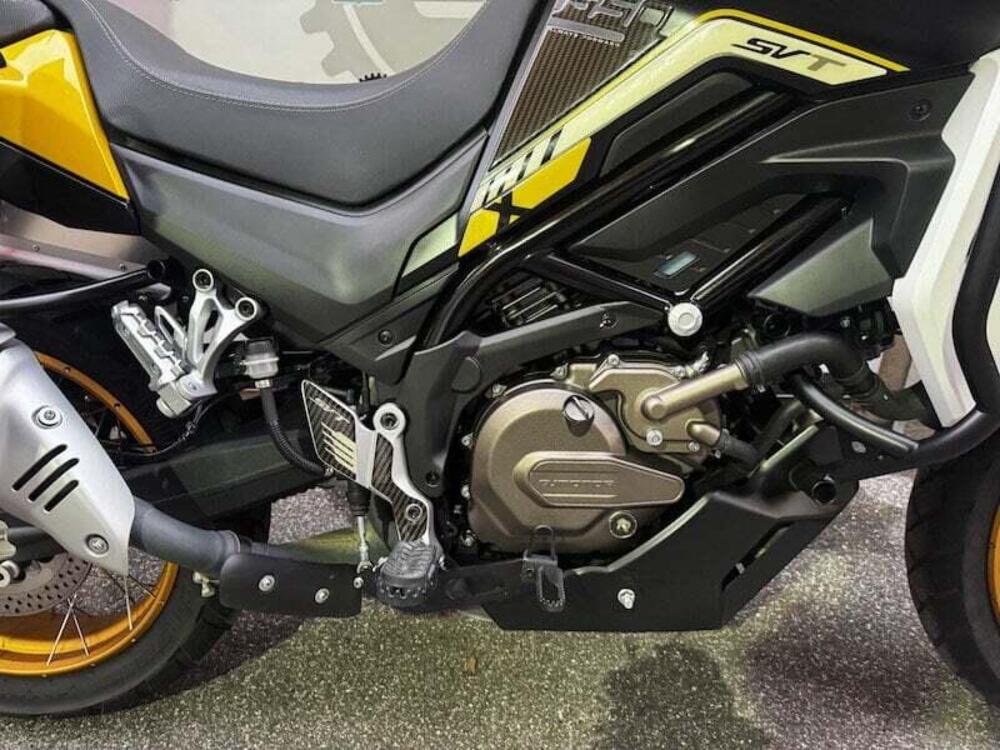 QJ Motor SVT 650 X (2024) (6)