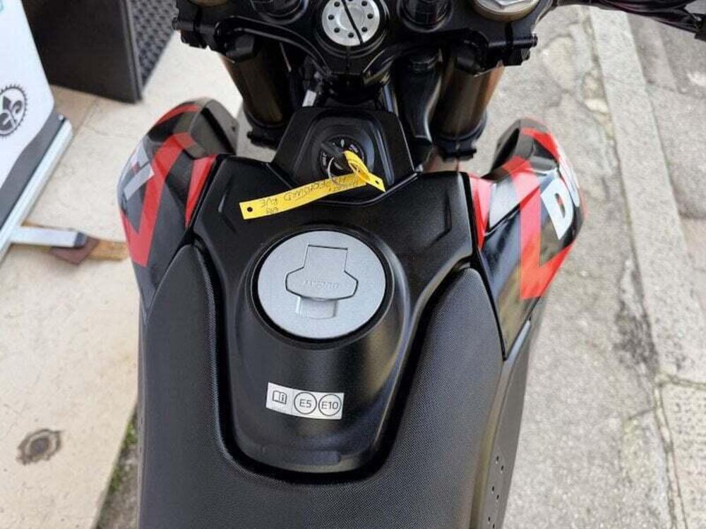 Ducati Hypermotard 698 Mono RVE (2024 - 26) (19)