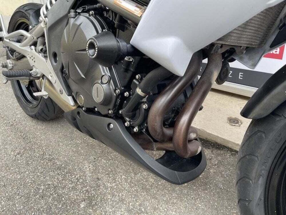 Kawasaki ER-6N (2009 - 11) (15)