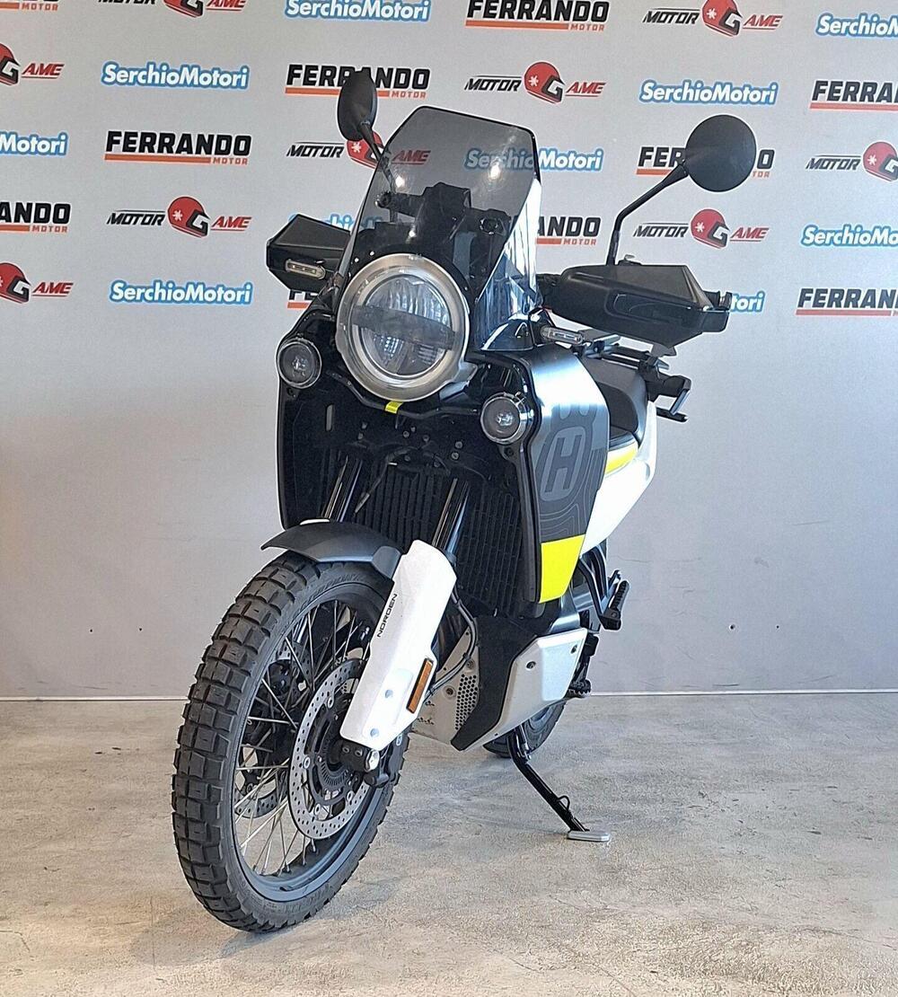 Husqvarna Norden 901 (2022 - 26) (2)