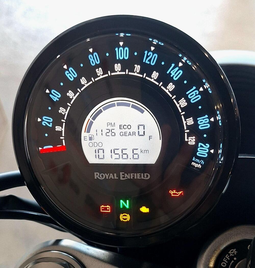 Royal Enfield Super Meteor 650 (2023 - 26) (4)