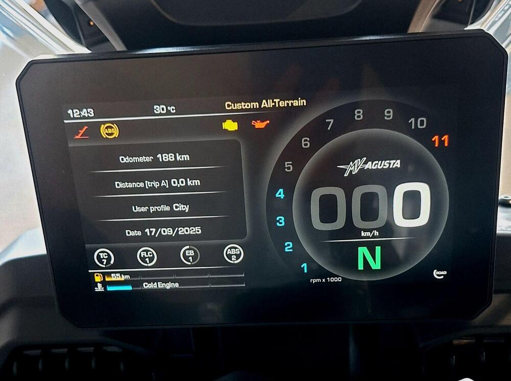 MV Agusta LXP Enduro Veloce (2024 - 25) (4)