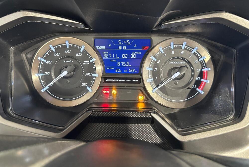 Honda Forza 350 Deluxe (2022 - 24) (5)