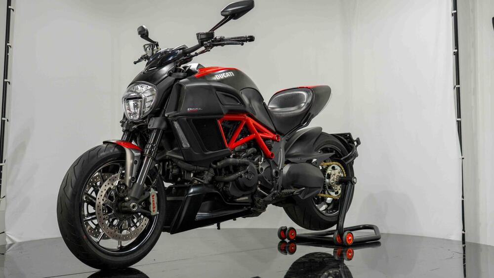 Ducati Diavel 1200 Carbon (2014 - 16) (3)