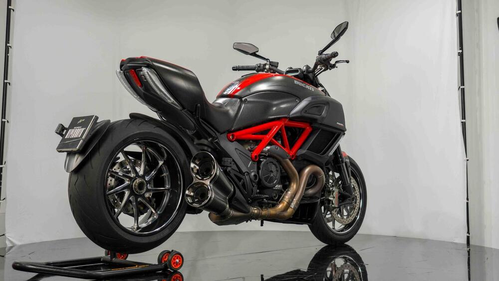 Ducati Diavel 1200 Carbon (2014 - 16) (7)