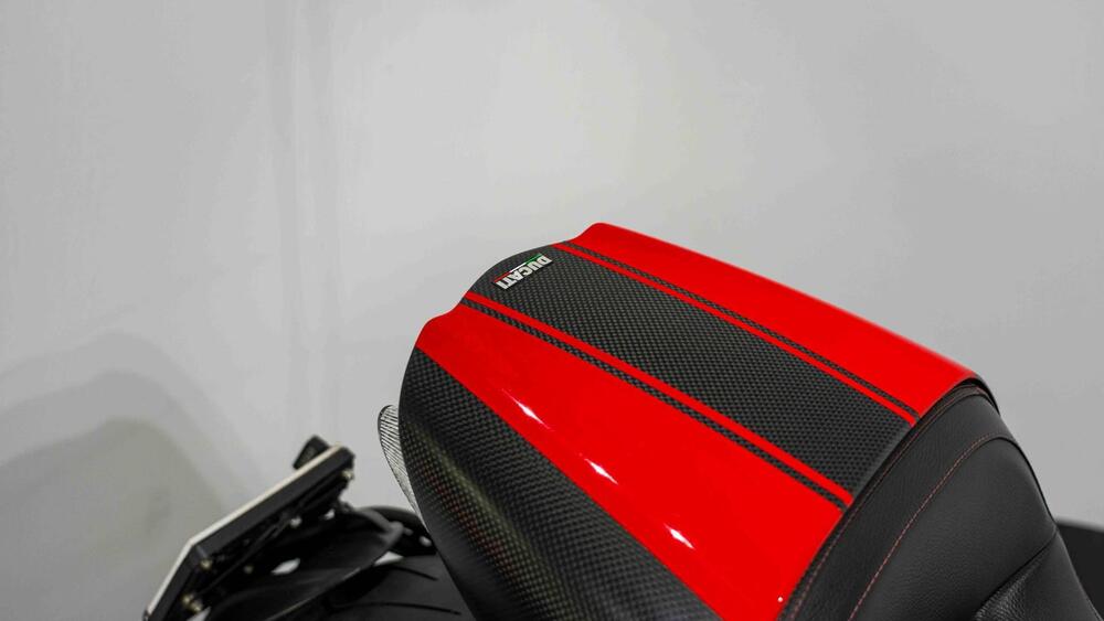 Ducati Diavel 1200 Carbon (2014 - 16) (10)