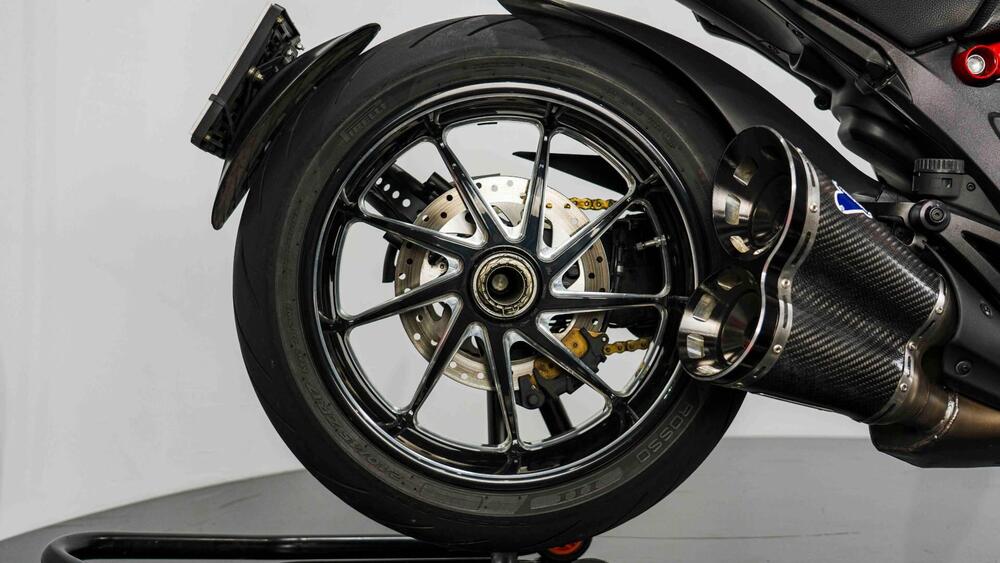Ducati Diavel 1200 Carbon (2014 - 16) (16)