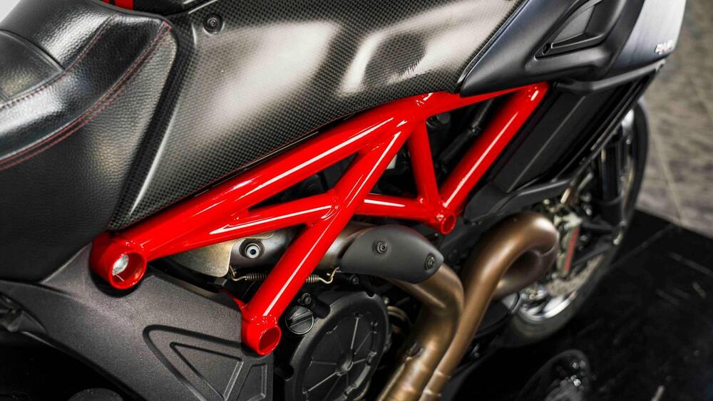 Ducati Diavel 1200 Carbon (2014 - 16) (19)