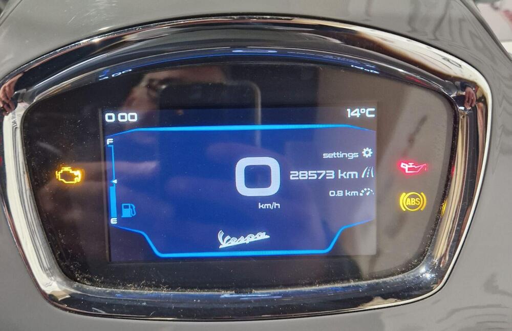 Vespa GTS 300 Hpe Super Tech (2019) (5)