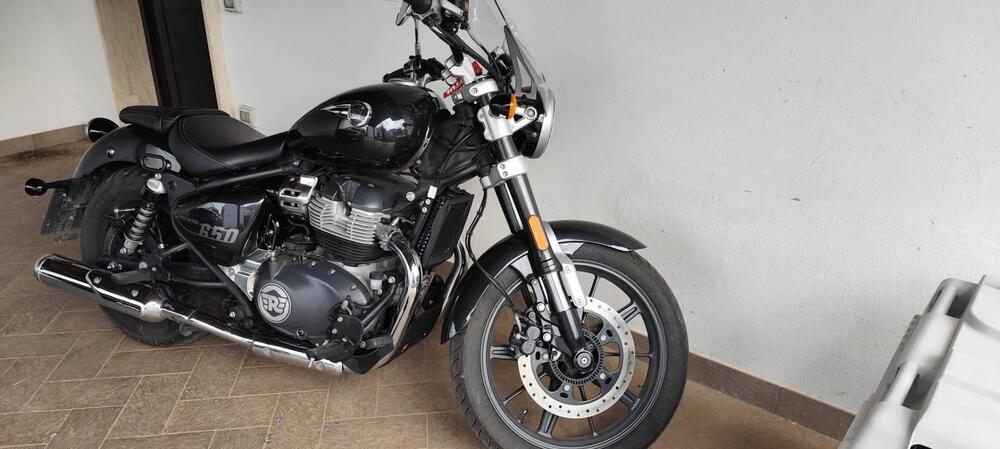 Royal Enfield Super Meteor 650 (2023 - 26) (3)