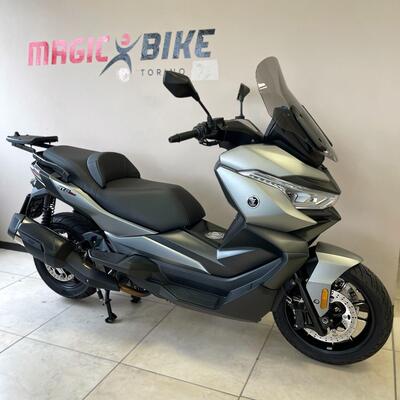 Voge Sfida SR4 MAX (2024 - 26) usata