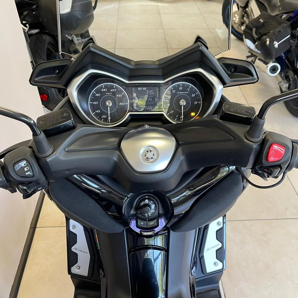 Yamaha X-Max 300 Iron Max (2019 - 20) (3)