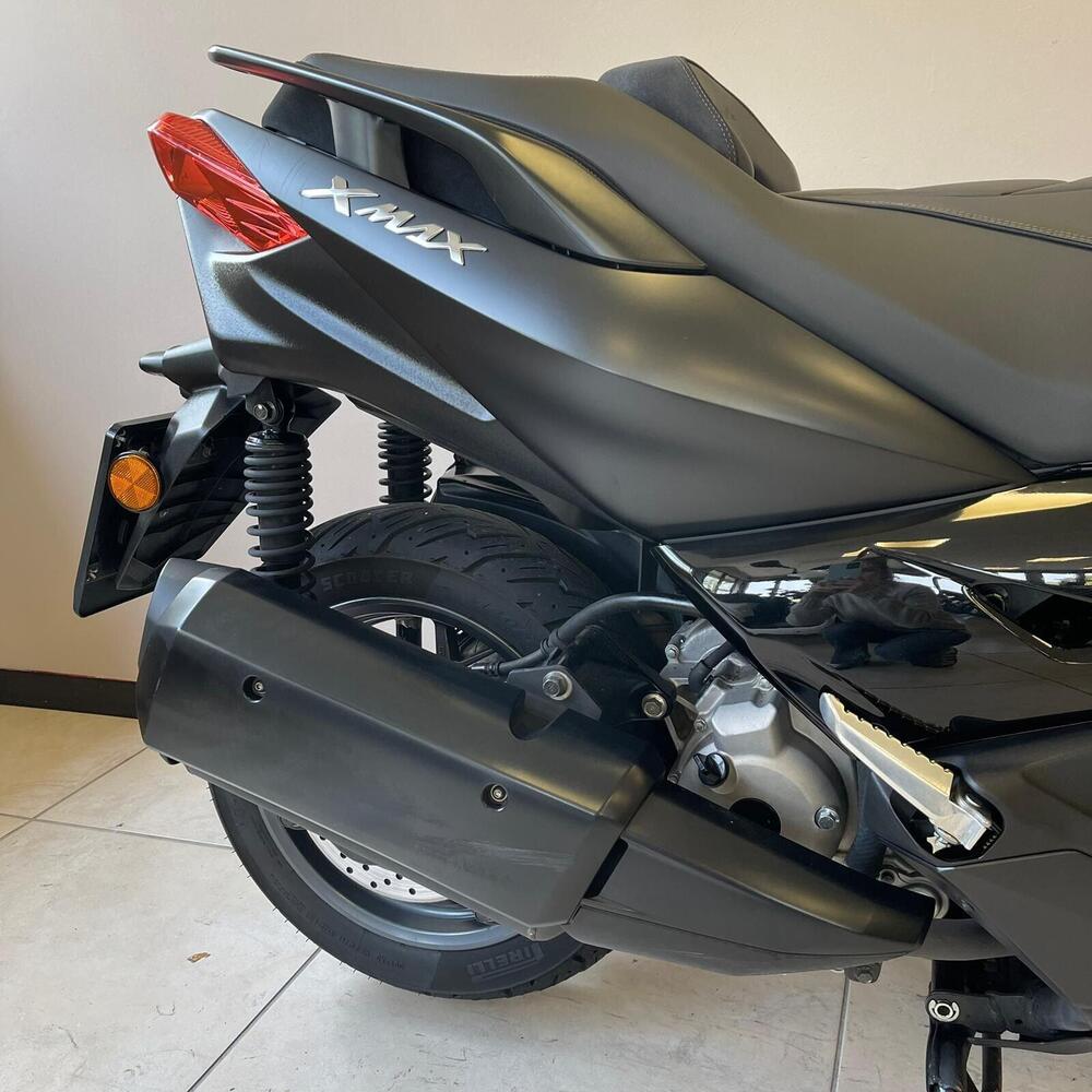 Yamaha X-Max 300 Iron Max (2019 - 20) (6)