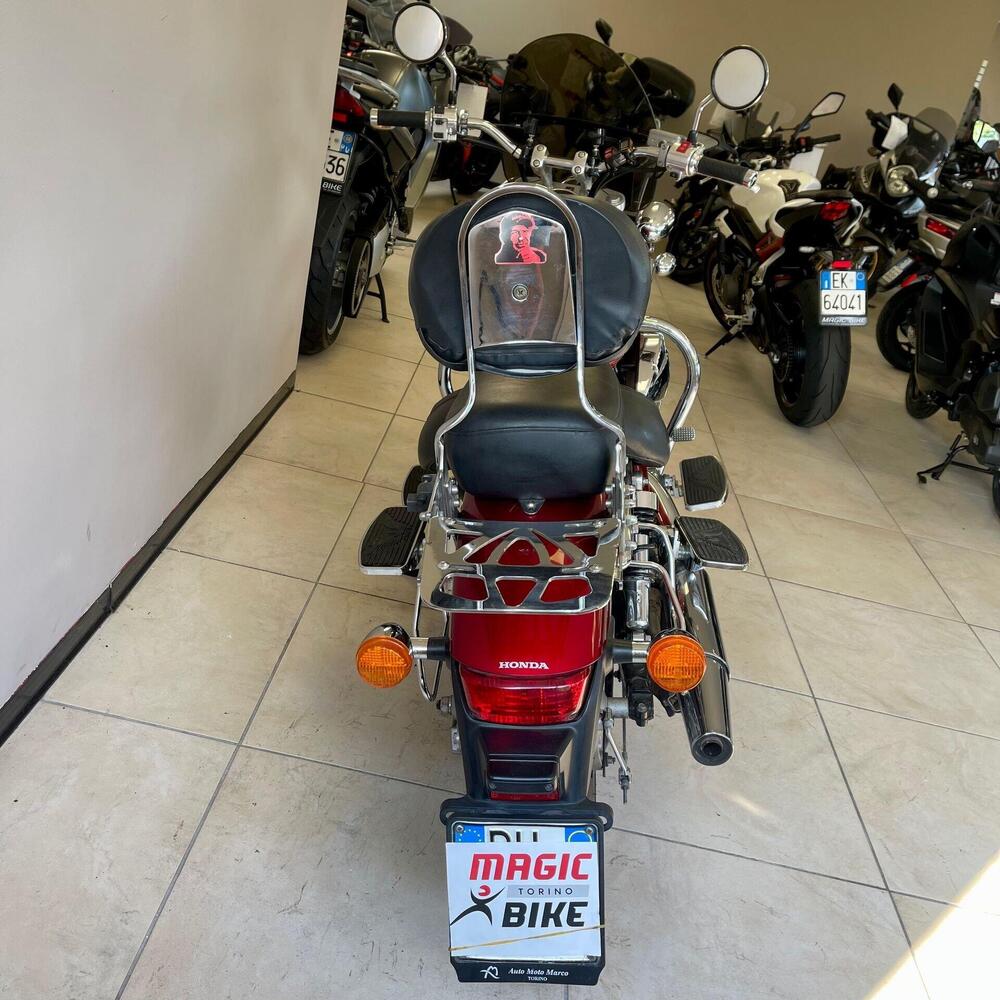 Honda VT 750 Shadow Spirit (7)