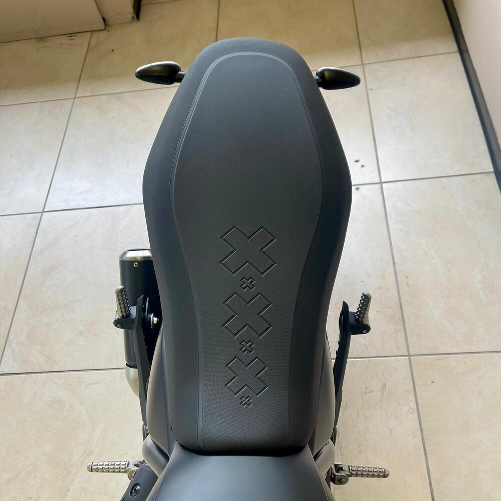 Ducati Scrambler 800 Icon Dark (2025 - 26) (5)