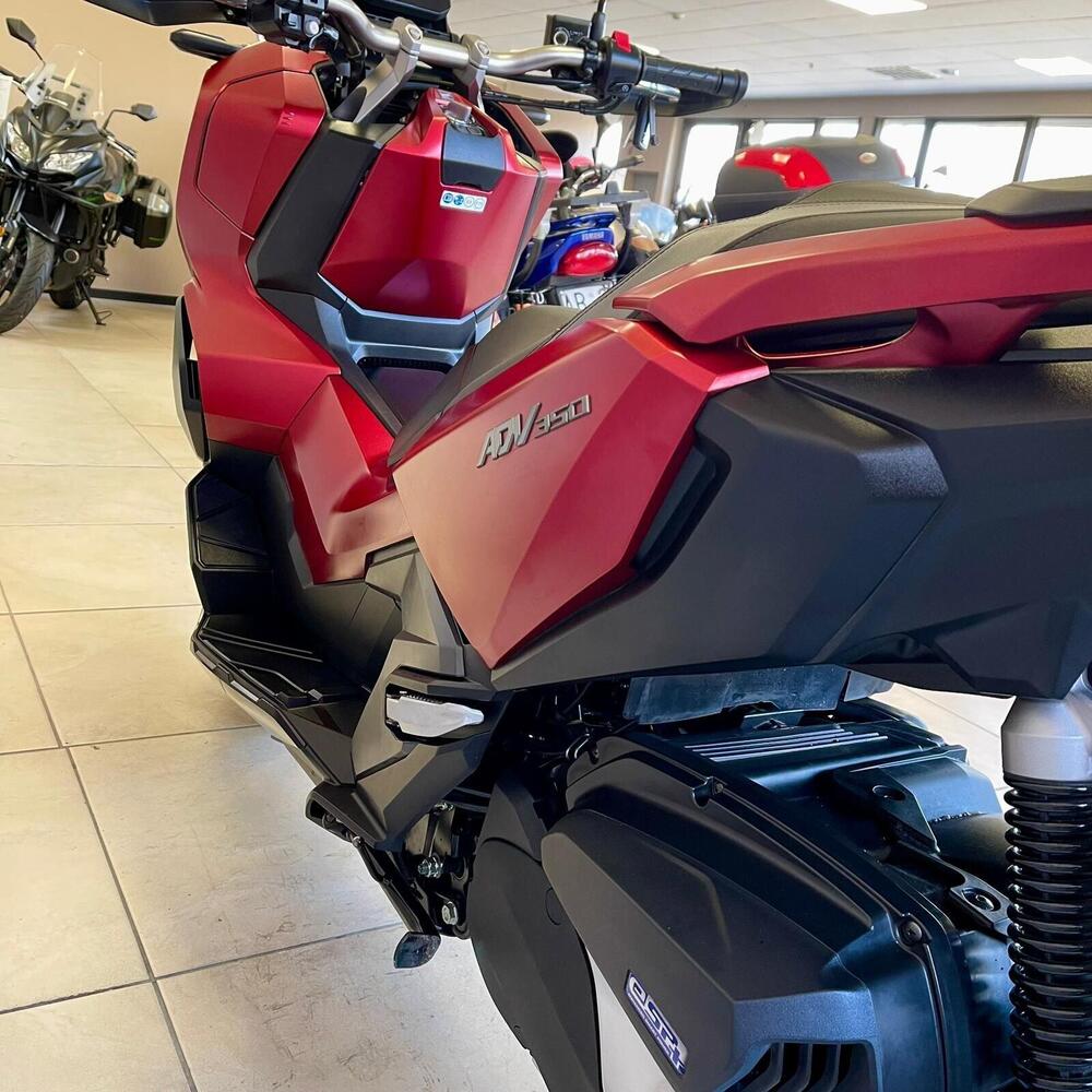 Honda ADV 350 (2022 - 24) (9)