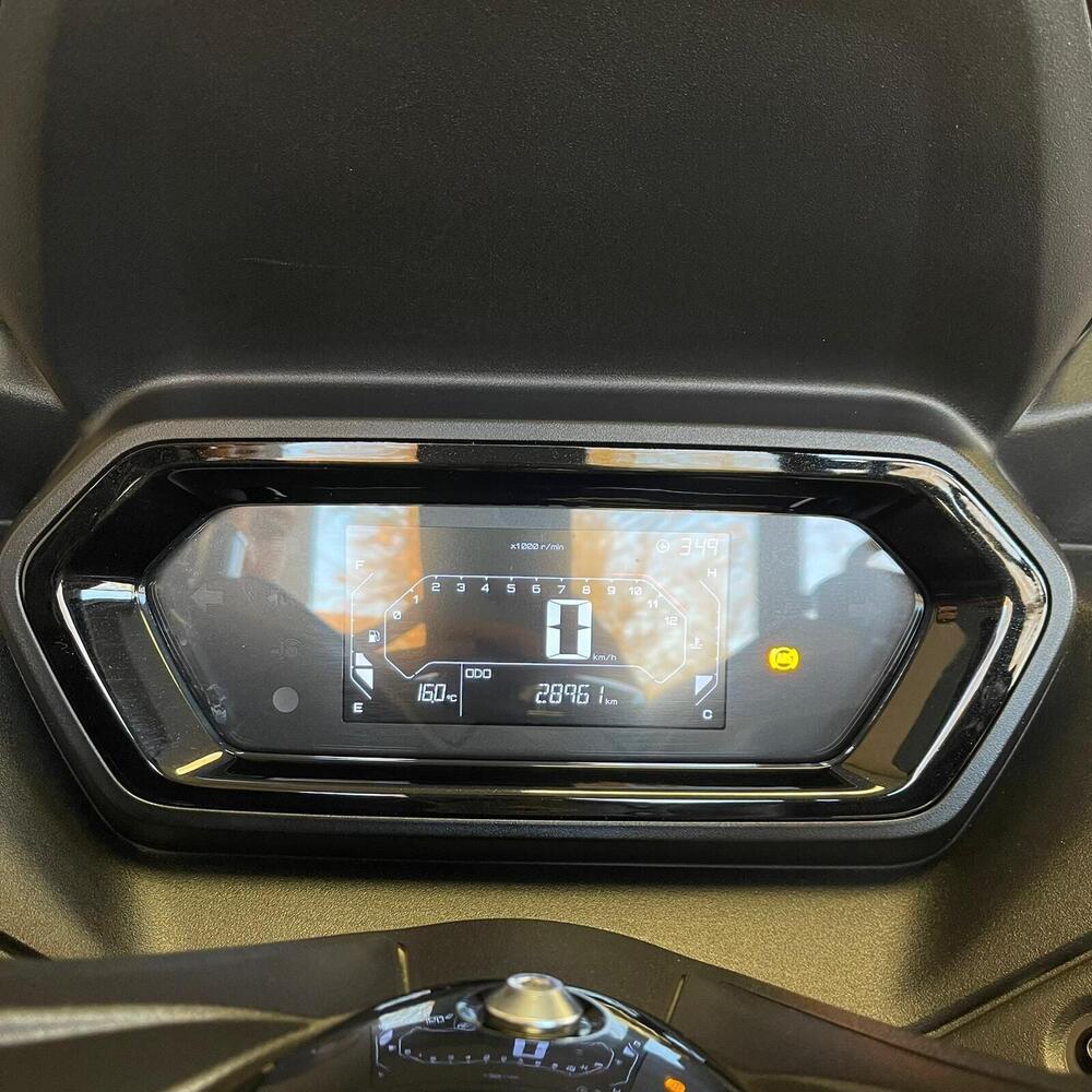 Yamaha X-Max 300 (2021 - 24) (2)